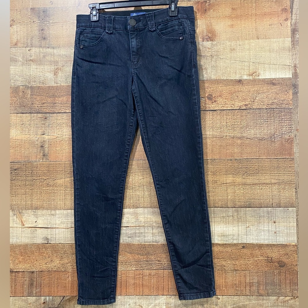 Democracy Absolution Dark Wash Slimming Jeans Size 8